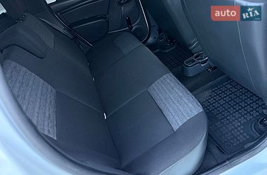Внедорожник / Кроссовер Dacia Duster 2011 в Сарнах