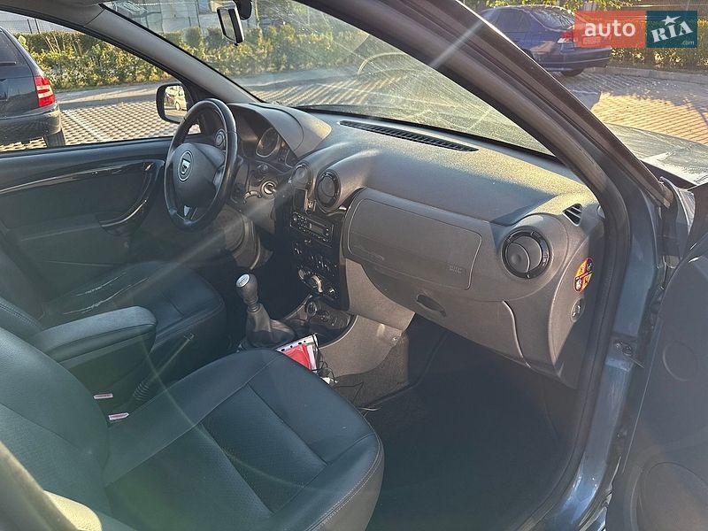 Внедорожник / Кроссовер Dacia Duster 2011 в Луцке