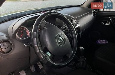 Позашляховик / Кросовер Dacia Duster 2010 в Красилові