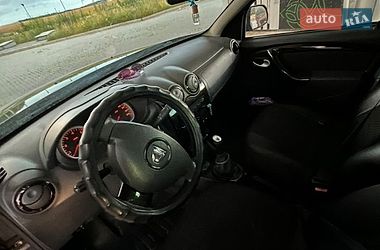 Позашляховик / Кросовер Dacia Duster 2010 в Красилові