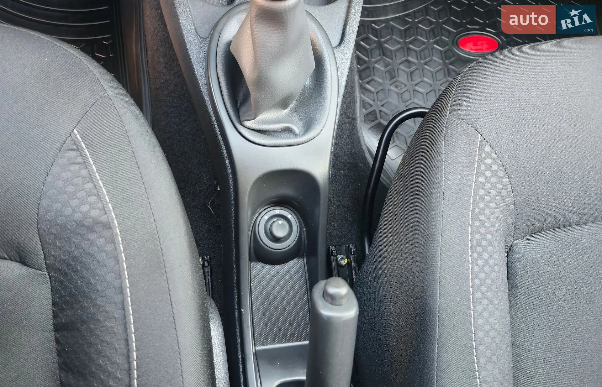 2013 Dacia Duster - мініатюра 16