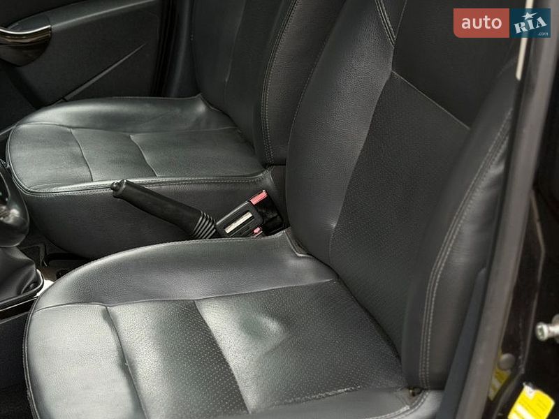 Внедорожник / Кроссовер Dacia Duster 2011 в Луцке