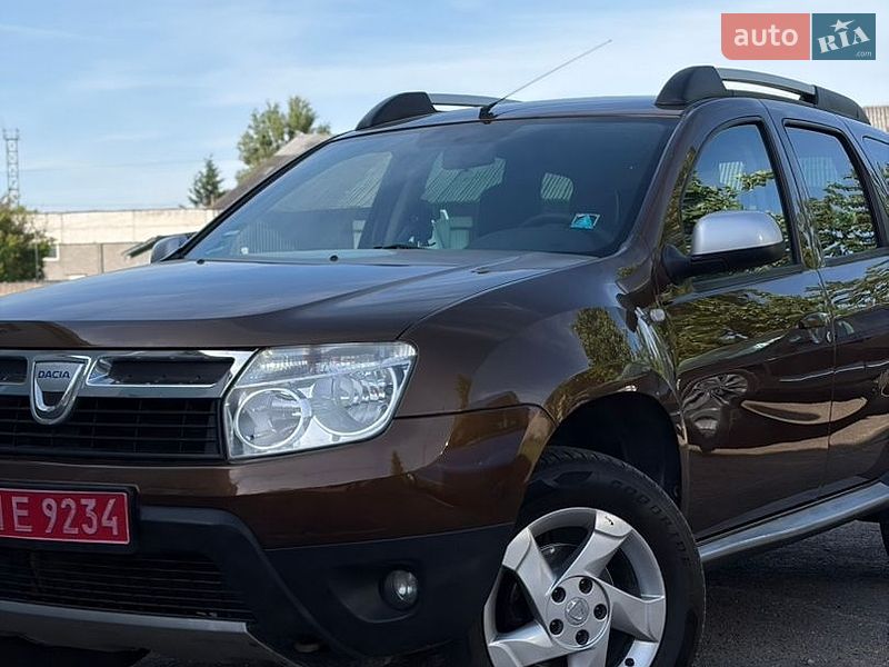 Позашляховик / Кросовер Dacia Duster 2011 в Луцьку