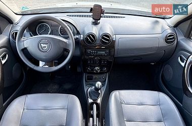 Позашляховик / Кросовер Dacia Duster 2011 в Луцьку