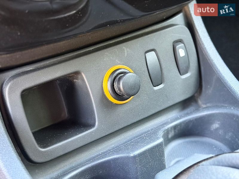 Позашляховик / Кросовер Dacia Duster 2011 в Луцьку