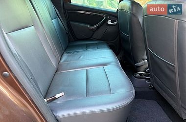 Позашляховик / Кросовер Dacia Duster 2011 в Луцьку
