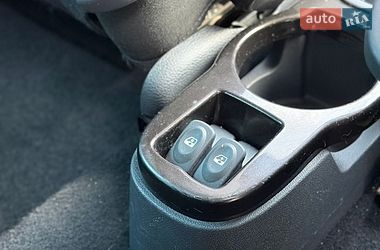Позашляховик / Кросовер Dacia Duster 2011 в Луцьку