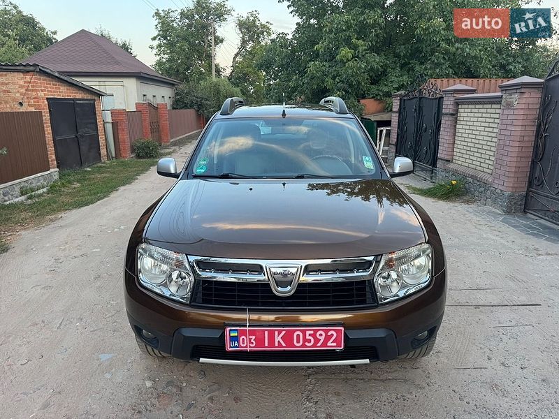 Внедорожник / Кроссовер Dacia Duster 2011 в Ахтырке