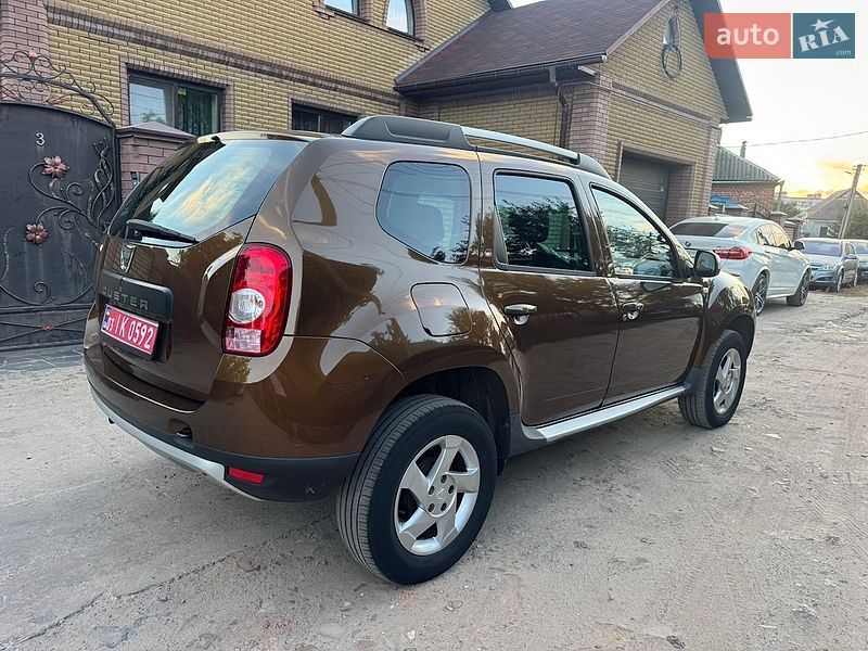 Внедорожник / Кроссовер Dacia Duster 2011 в Ахтырке