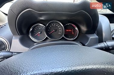 Позашляховик / Кросовер Dacia Duster 2014 в Луцьку