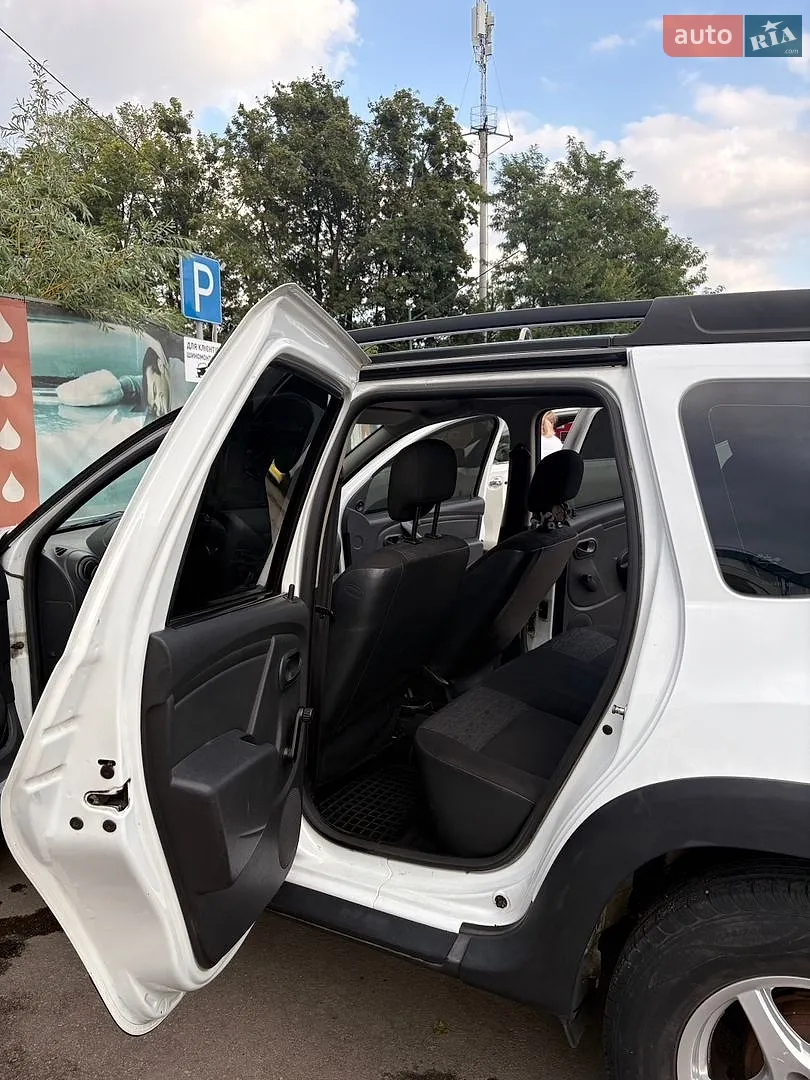 2011 Dacia Duster - мініатюра 12