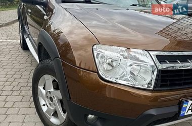Позашляховик / Кросовер Dacia Duster 2011 в Івано-Франківську