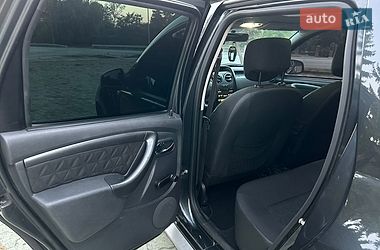 Позашляховик / Кросовер Dacia Duster 2014 в Дубні