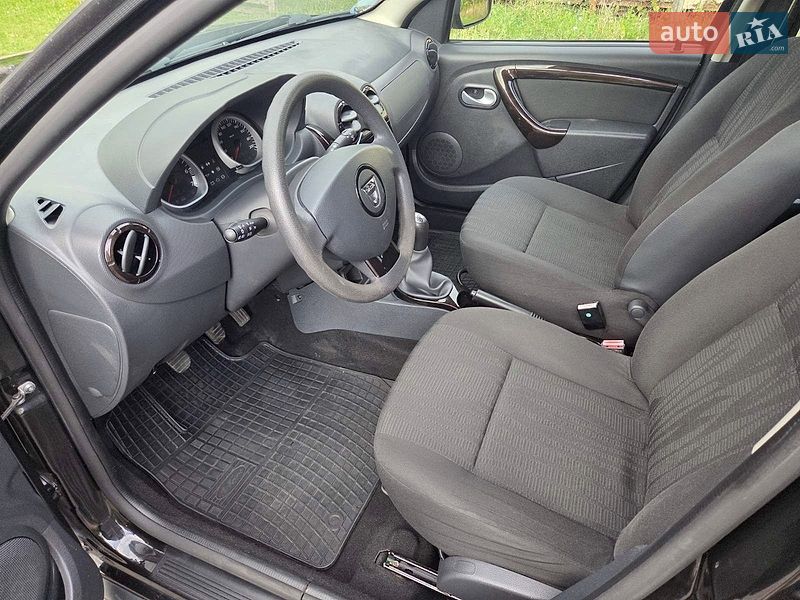 Внедорожник / Кроссовер Dacia Duster 2011 в Каменском
