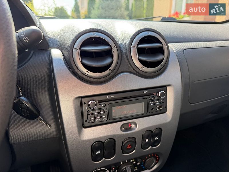 Позашляховик / Кросовер Dacia Duster 2013 в Тернополі
