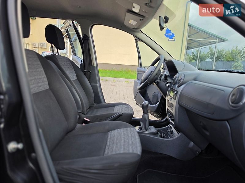 Позашляховик / Кросовер Dacia Duster 2012 в Луцьку