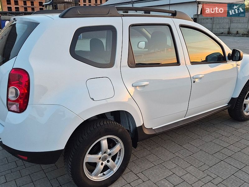 Внедорожник / Кроссовер Dacia Duster 2012 в Калуше