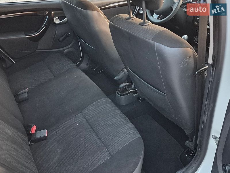 Внедорожник / Кроссовер Dacia Duster 2012 в Калуше