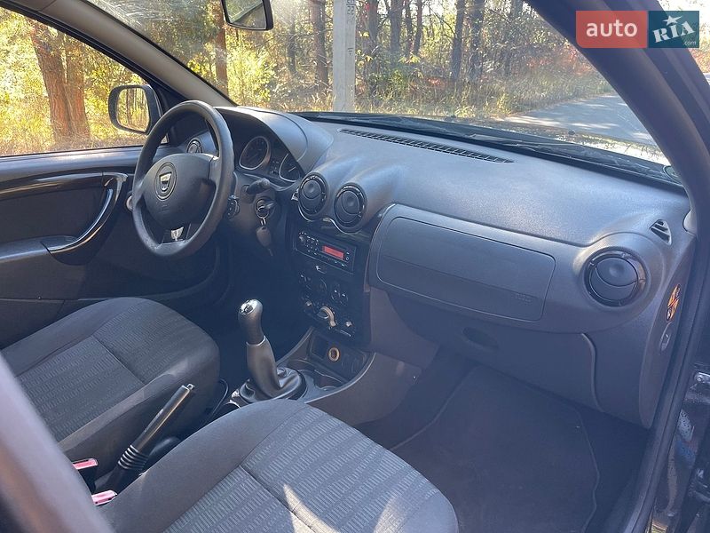 Позашляховик / Кросовер Dacia Duster 2010 в Бородянці