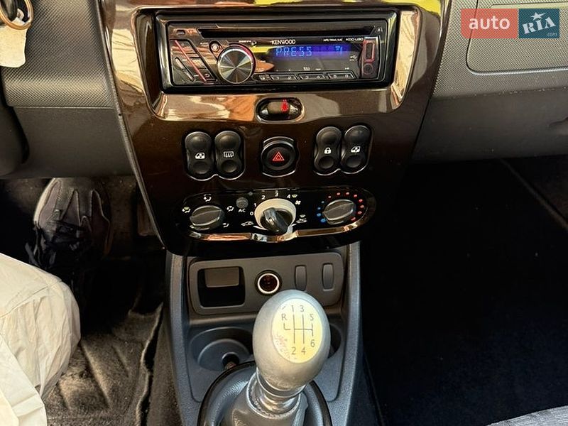 Внедорожник / Кроссовер Dacia Duster 2011 в Ровно фото 10 Внедорожник / Кроссовер Dacia Duster 2011 в Ровно