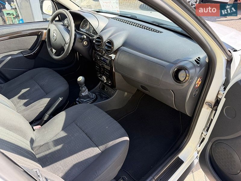 Внедорожник / Кроссовер Dacia Duster 2011 в Ровно фото 13 Внедорожник / Кроссовер Dacia Duster 2011 в Ровно