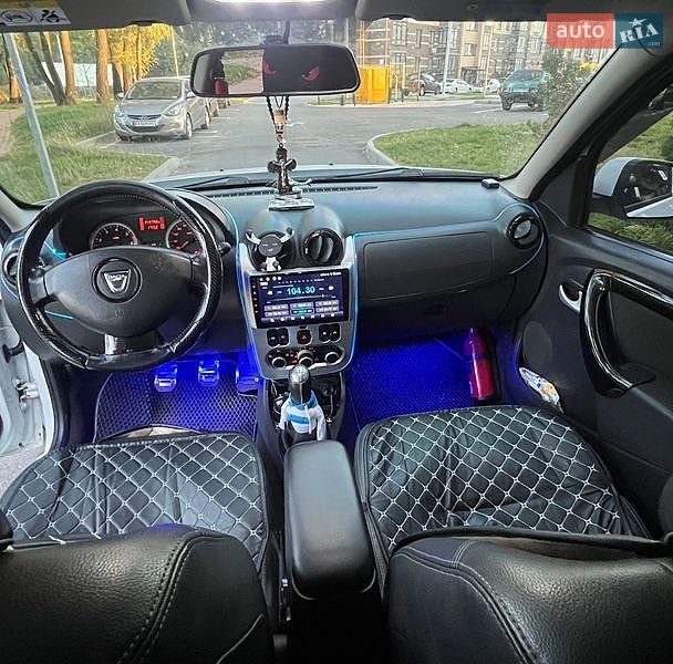 Позашляховик / Кросовер Dacia Duster 2011 в Чернігові фото 5 Позашляховик / Кросовер Dacia Duster 2011 в Чернігові