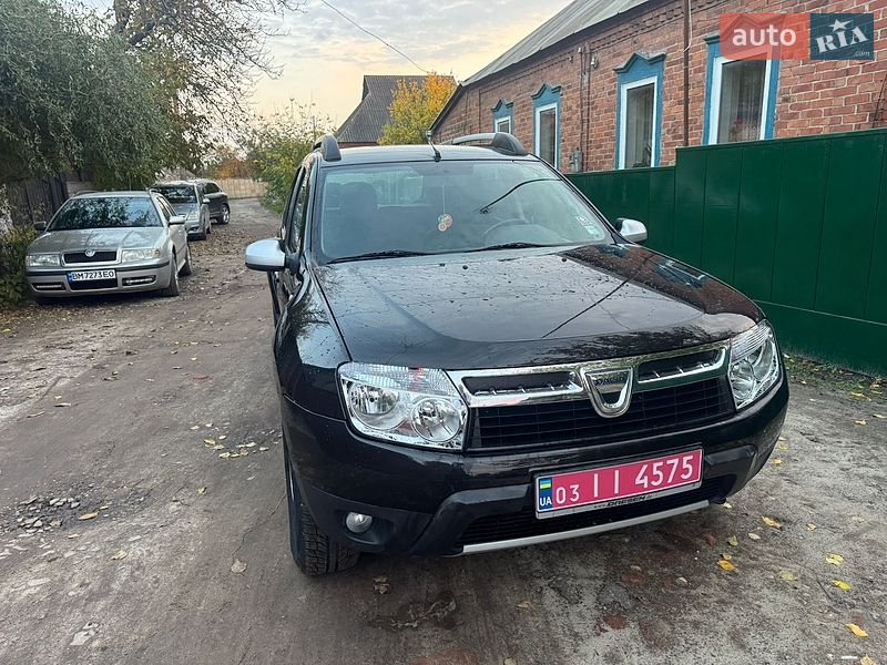 Позашляховик / Кросовер Dacia Duster 2012 в Охтирці