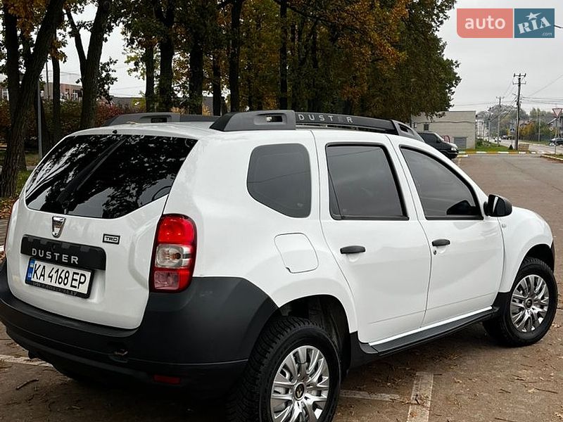 Внедорожник / Кроссовер Dacia Duster 2015 в Софиевской Борщаговке
