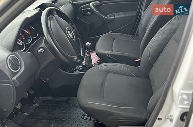 Внедорожник / Кроссовер Dacia Duster 2015 в Софиевской Борщаговке