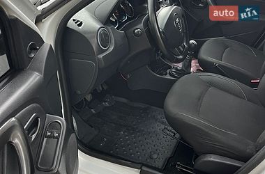 Внедорожник / Кроссовер Dacia Duster 2015 в Софиевской Борщаговке