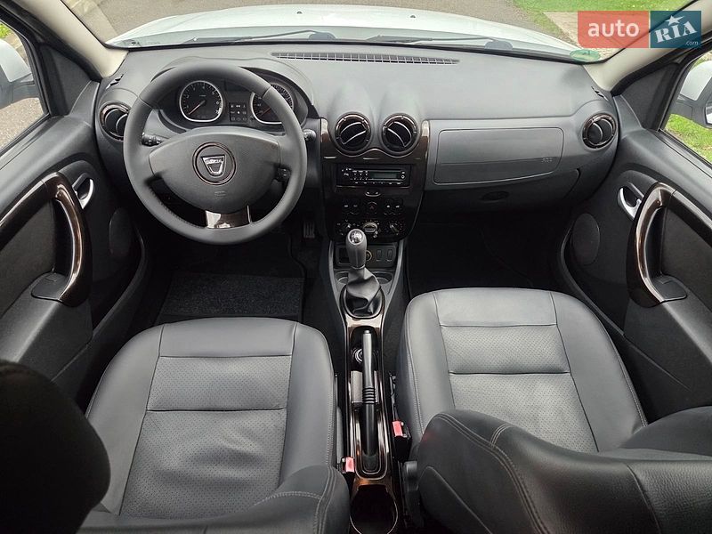 Внедорожник / Кроссовер Dacia Duster 2011 в Каменском