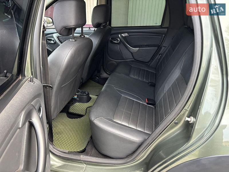 Позашляховик / Кросовер Dacia Duster 2014 в Гадячі
