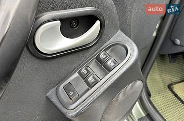 Позашляховик / Кросовер Dacia Duster 2014 в Гадячі