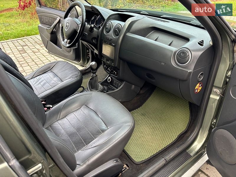 Позашляховик / Кросовер Dacia Duster 2014 в Гадячі