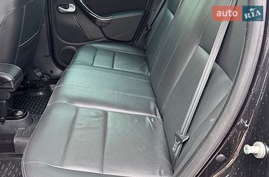 Позашляховик / Кросовер Dacia Duster 2010 в Стрию