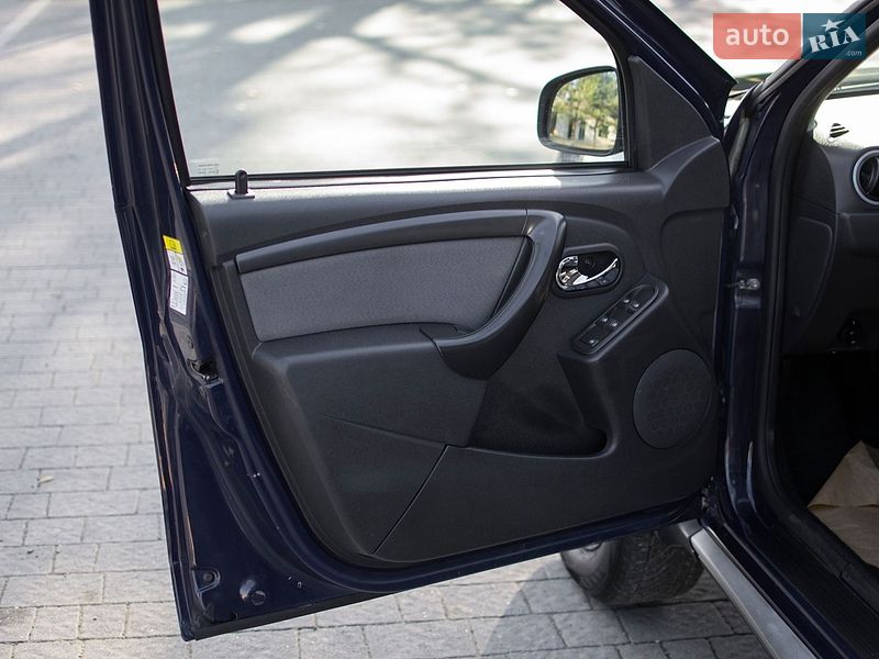 Внедорожник / Кроссовер Dacia Duster 2016 в Самборе