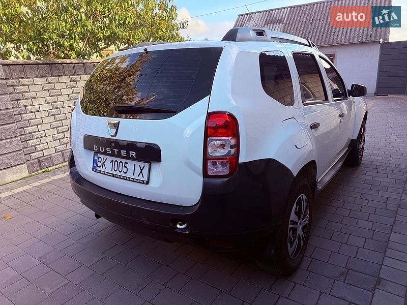Позашляховик / Кросовер Dacia Duster 2016 в Дубні