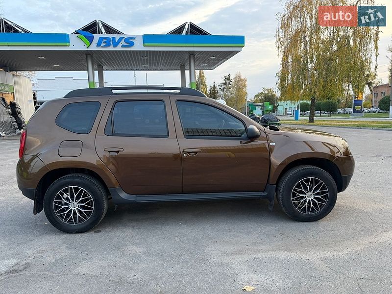 Позашляховик / Кросовер Dacia Duster 2013 в Лубнах