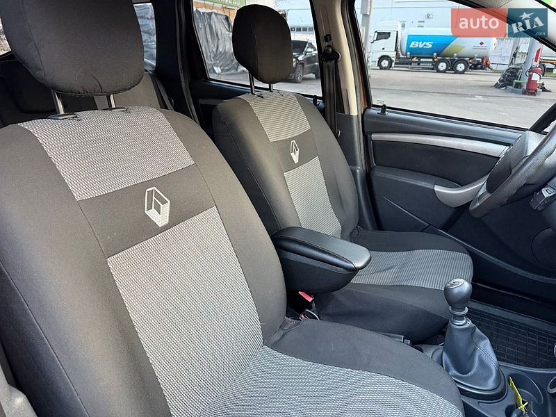 Позашляховик / Кросовер Dacia Duster 2013 в Лубнах