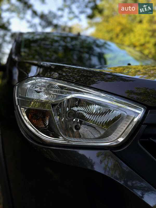 Минивэн Dacia Lodgy Stepway 2016 в Стрые фото 6 Минивэн Dacia Lodgy Stepway 2016 в Стрые