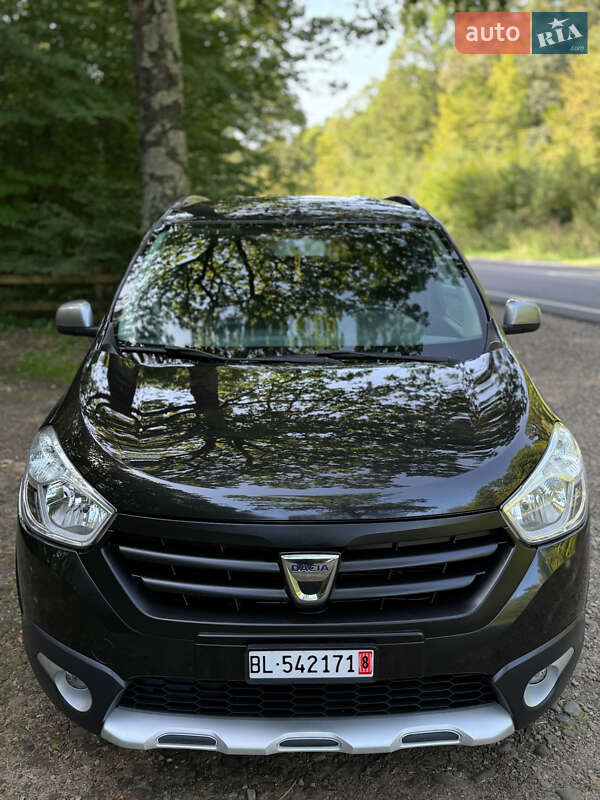 Минивэн Dacia Lodgy Stepway 2016 в Стрые фото 12 Минивэн Dacia Lodgy Stepway 2016 в Стрые