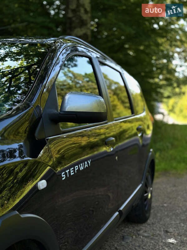 Минивэн Dacia Lodgy Stepway 2016 в Стрые фото 16 Минивэн Dacia Lodgy Stepway 2016 в Стрые