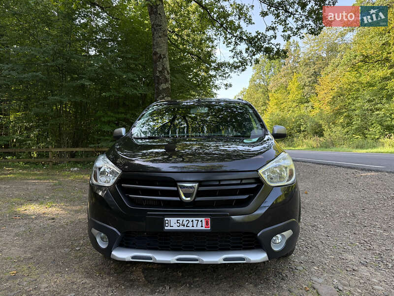 Минивэн Dacia Lodgy Stepway 2016 в Стрые фото 60 Минивэн Dacia Lodgy Stepway 2016 в Стрые