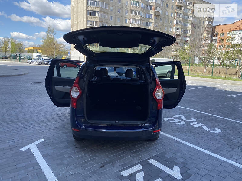 Мінівен Dacia Lodgy 2013 в Луцьку