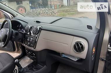 Универсал Dacia Lodgy 2015 в Александрие