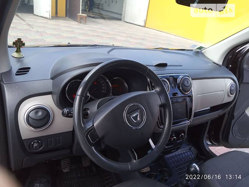 Универсал Dacia Lodgy 2013 в Изяславе