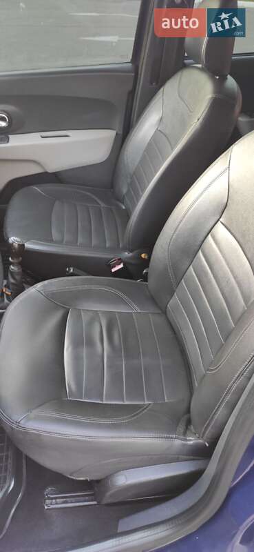 Минивэн Dacia Lodgy 2015 в Харькове