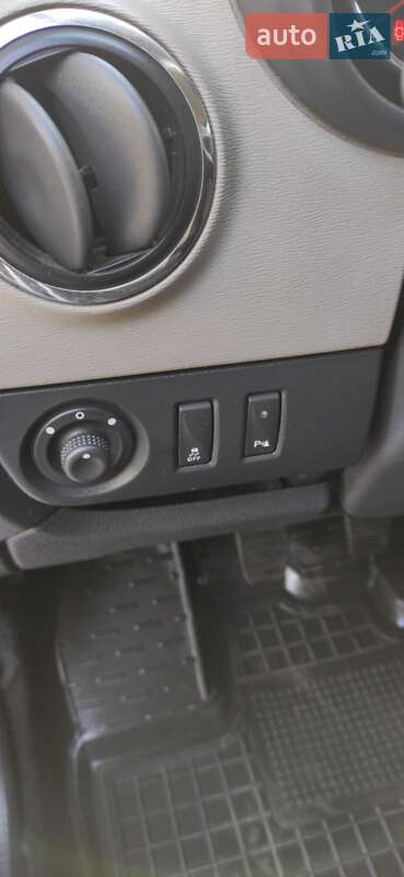 Минивэн Dacia Lodgy 2015 в Харькове