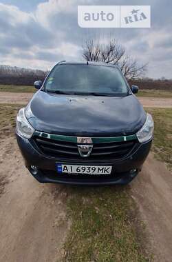Мінівен Dacia Lodgy 2014 в Монастирищеві