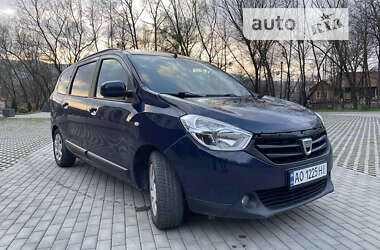 Минивэн Dacia Lodgy 2013 в Сваляве